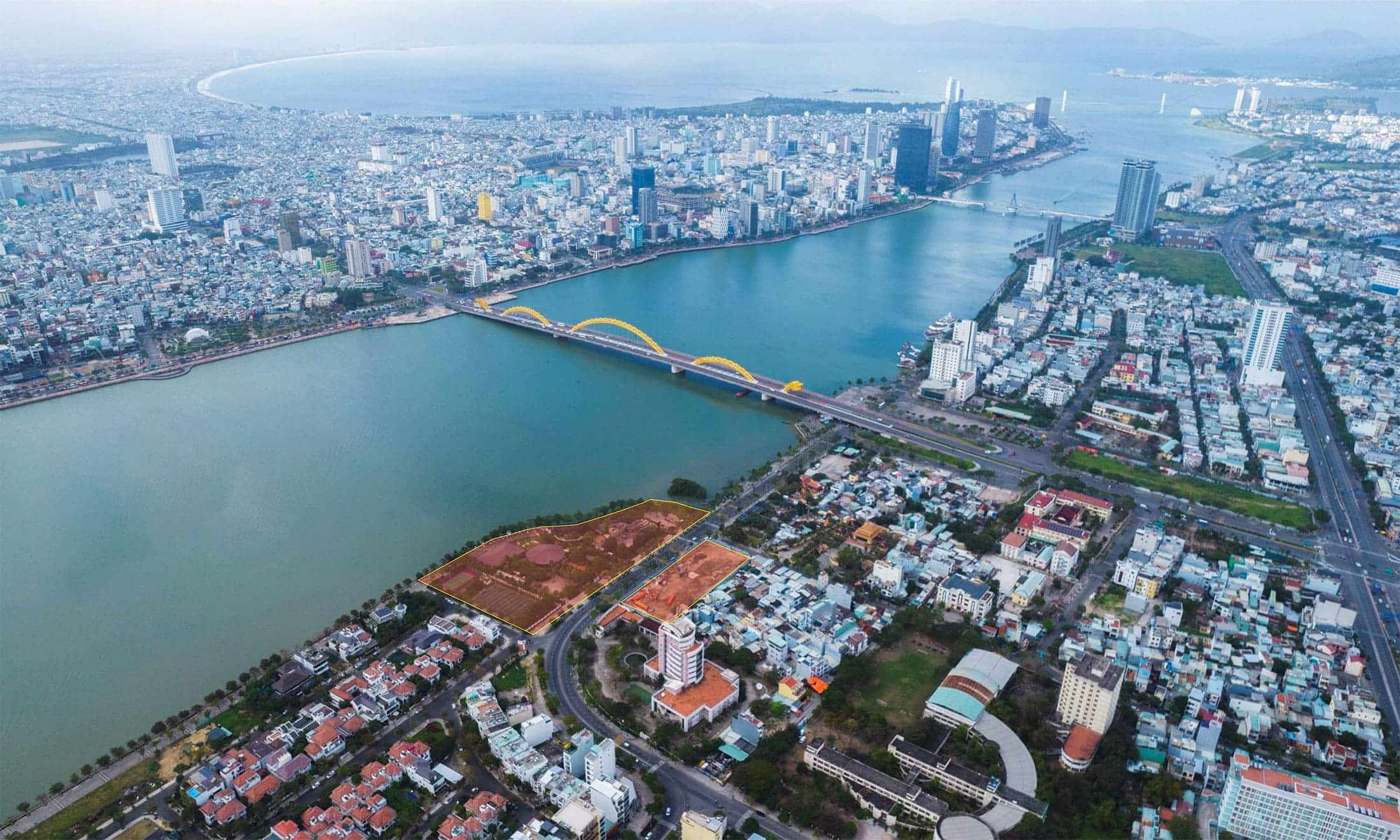 Vị trí dự án Sun Ponte Residence nằm bên bờ Sông Hàn mang đến tầm nhìn panorama tuyệt đẹp cho cư dân.